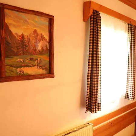 Hiska Pr Bohinjski Mami * Bohinj